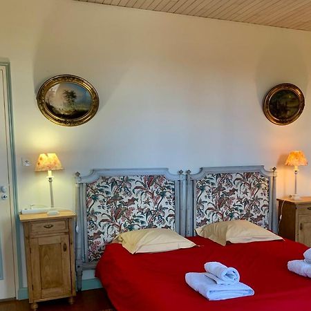 Logis De La Touche Bed & Breakfast Saint-Hilaire-des-Loges Bagian luar foto